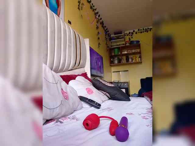 BlackDarling webcam