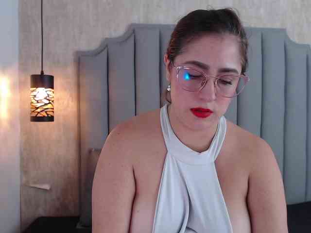Emili-Hot webcam