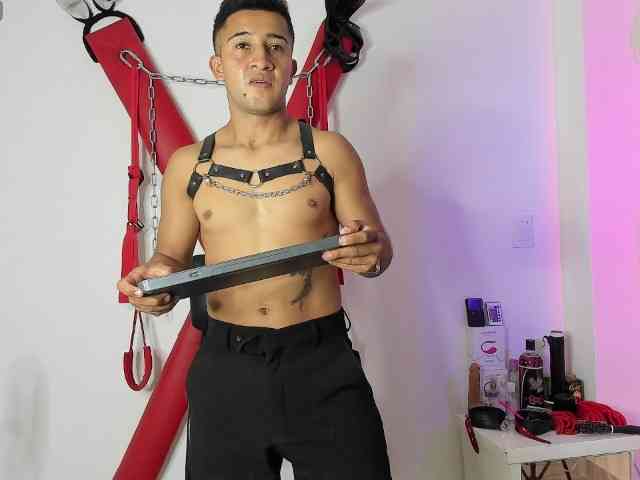Hottsubmissive