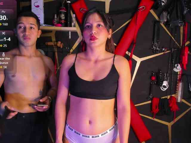 Hottsubmissive webcam