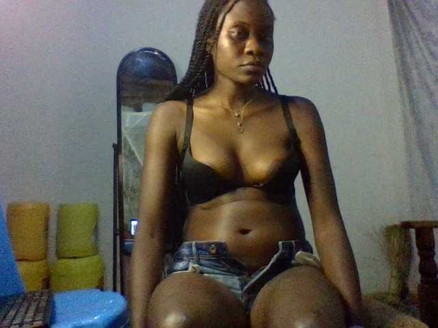 charmychassy27 live cam on BongaCams