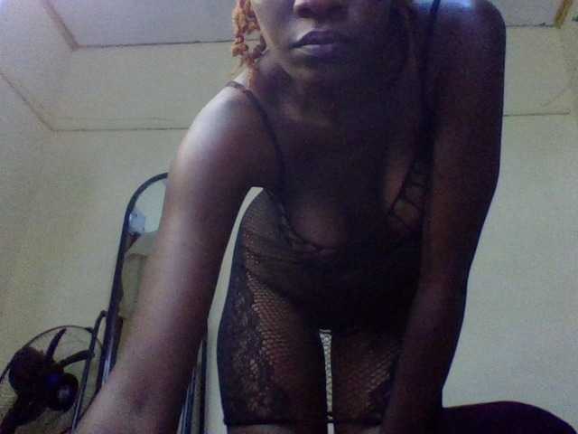 charmychassy27 live cam on BongaCams