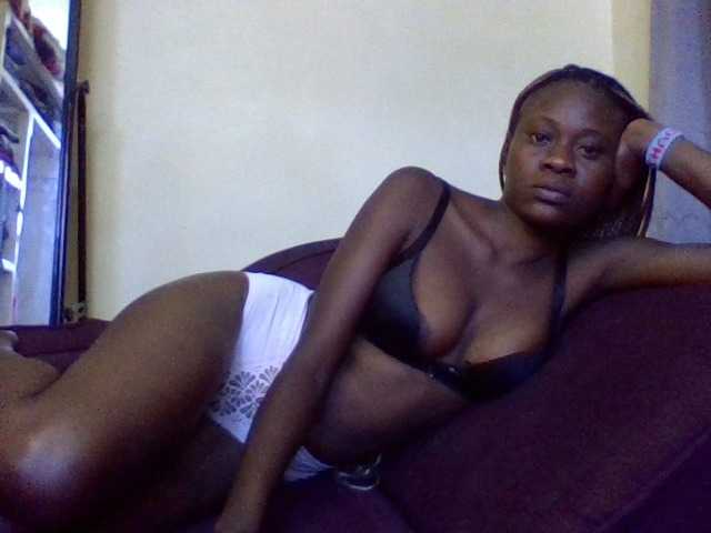 charmychassy27 live cam on BongaCams