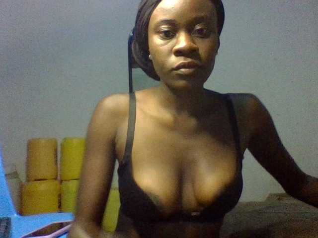 charmychassy27 live cam on BongaCams