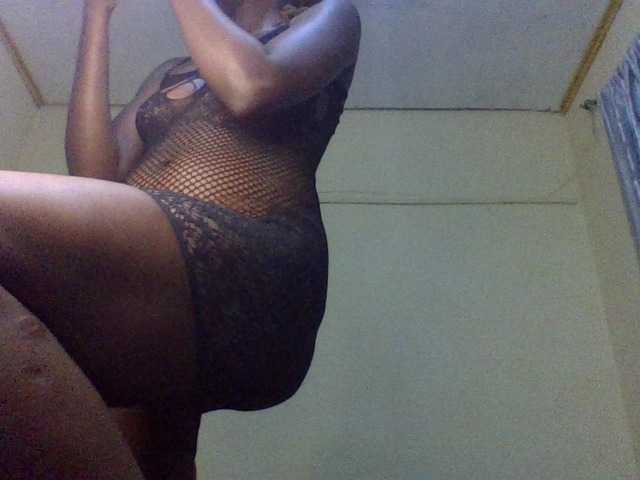 charmychassy27 live cam on BongaCams