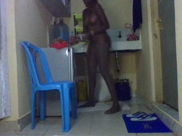 charmychassy27 live cam on BongaCams