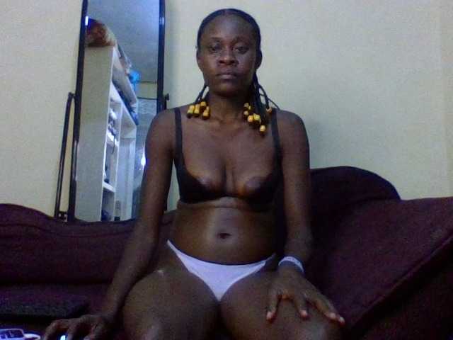 charmychassy27 live cam on BongaCams