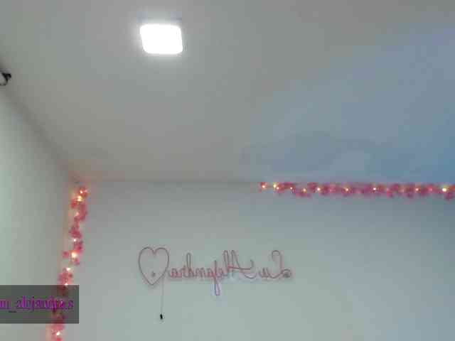 aleelenoxx Sex Cam Show