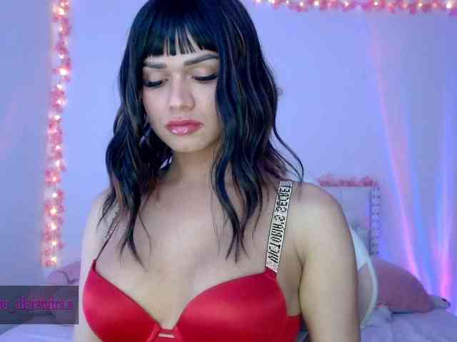 aleelenoxx Sex Cam Show