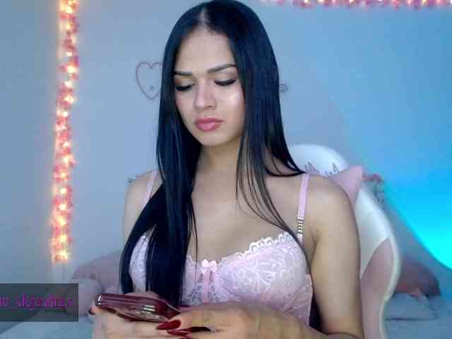 aleelenoxx Sex Cam Show