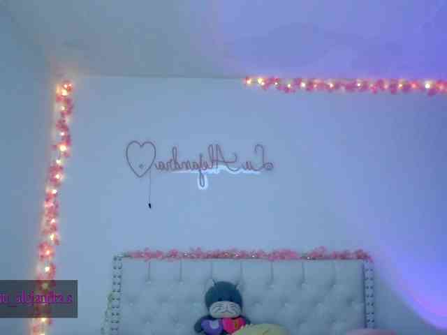 aleelenoxx Sex Cam Show
