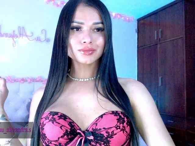 Aleelenoxx's cam show statistics and live stream