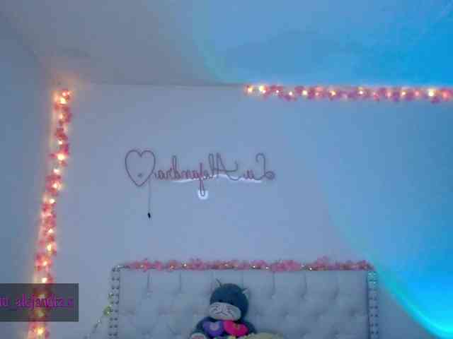 aleelenoxx Sex Cam Show