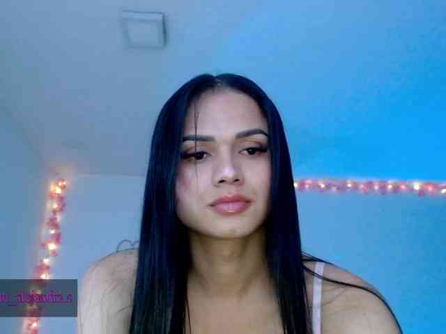 aleelenoxx Sex Cam Show