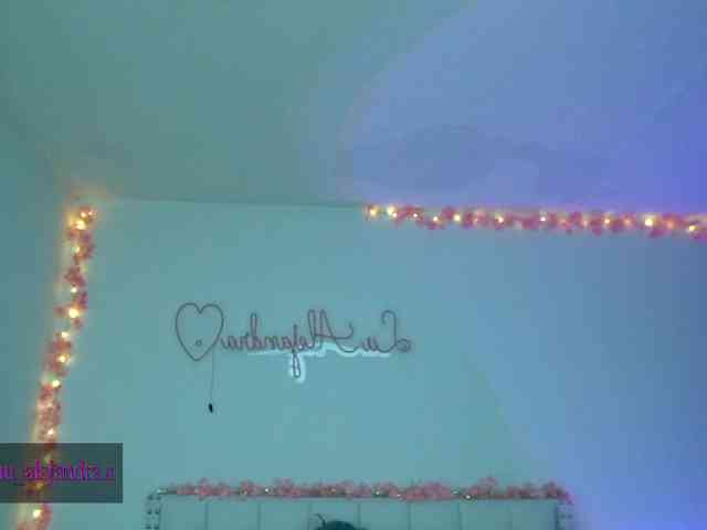 aleelenoxx Sex Cam Show