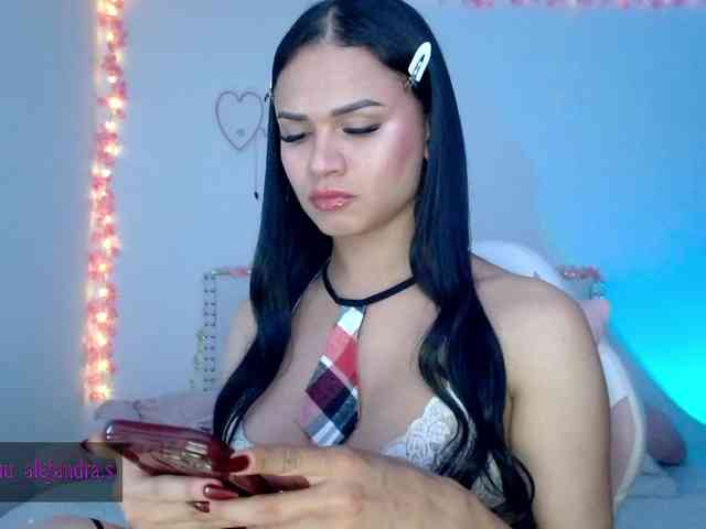 aleelenoxx Sex Cam Show