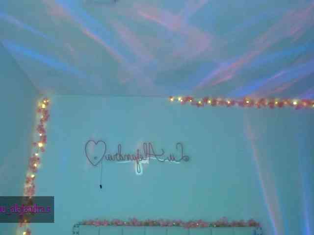 aleelenoxx Sex Cam Show