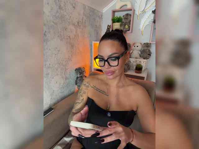 -BASTET-'s webcam live show
