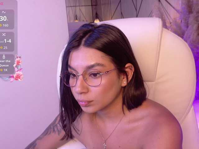 Alyssa-Ray's BongaCams show and profile