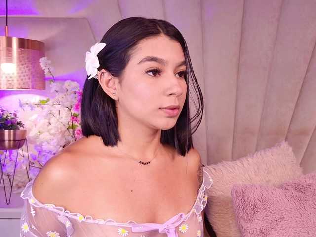 Alyssa-Ray live cam on BongaCams