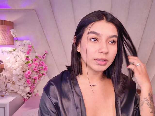 Alyssa-Ray live cam on BongaCams
