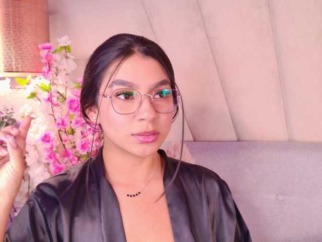 Alyssa-Ray live cam on BongaCams