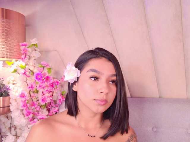Alyssa-Ray live cam on BongaCams