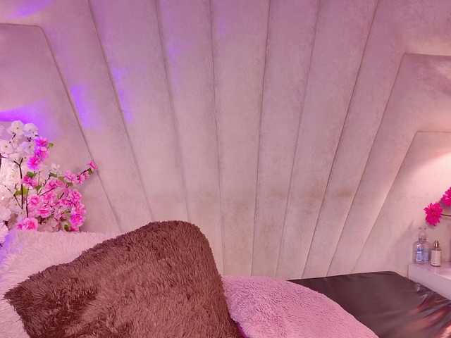 Alyssa-Ray live cam on BongaCams