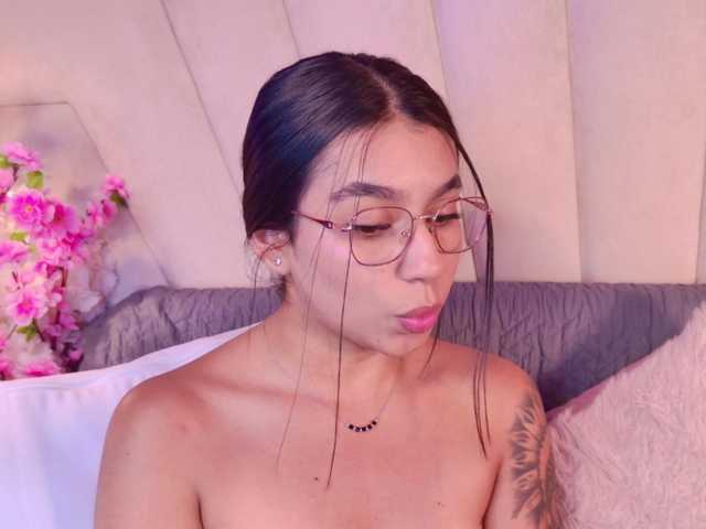 Alyssa-Ray live cam on BongaCams