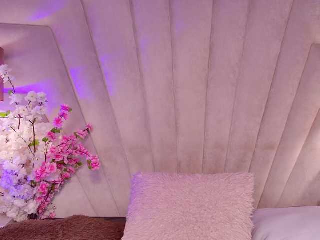 Alyssa-Ray live cam on BongaCams