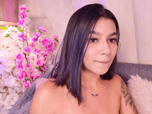 Alyssa-Ray live cam on BongaCams