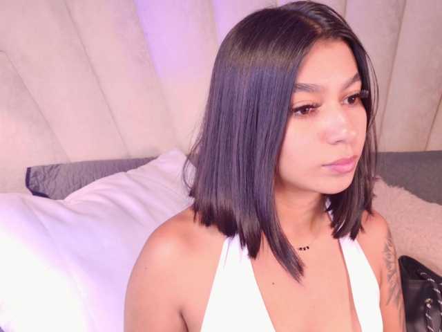 Alyssa-Ray live cam on BongaCams