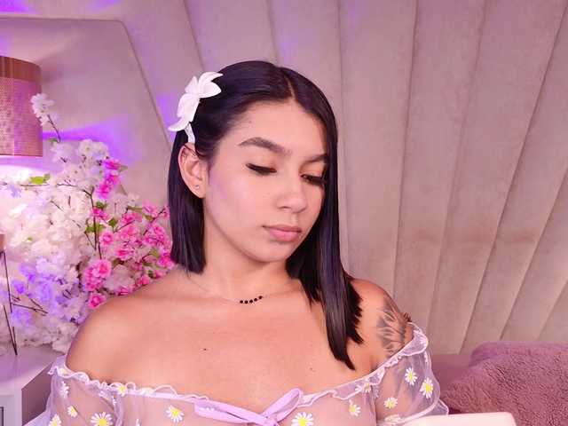 Alyssa-Ray live cam on BongaCams