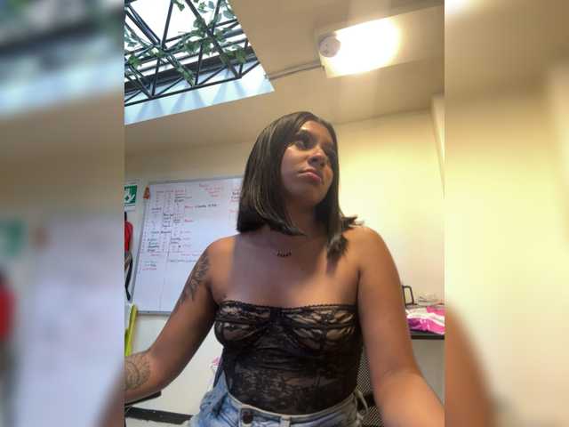 Alyssa-Ray live cam on BongaCams