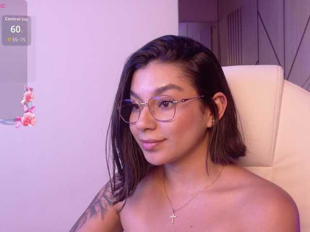 Alyssa-Ray's BongaCams show and profile