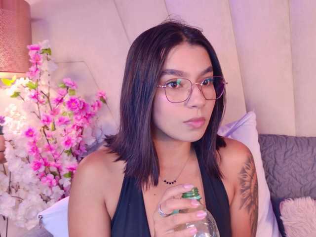 Alyssa-Ray live cam on BongaCams