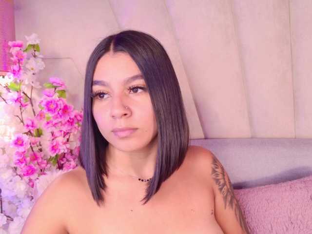 Alyssa-Ray live cam on BongaCams
