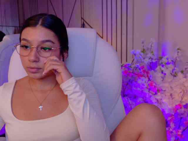 Alyssa-Ray webcam