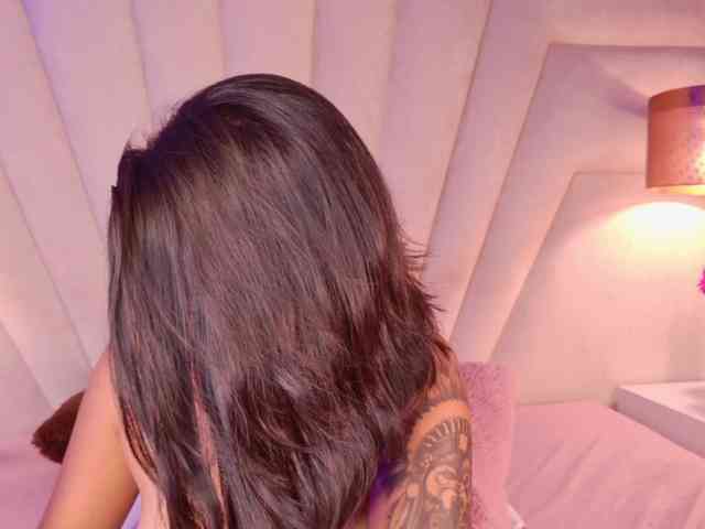 Alyssa-Ray webcam