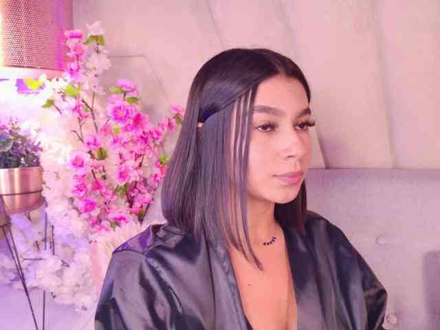 Alyssa-Ray webcam