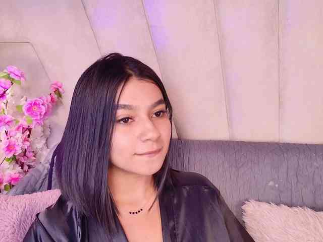 Alyssa-Ray webcam