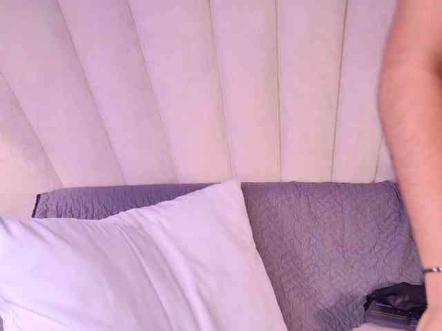 Alyssa-Ray webcam