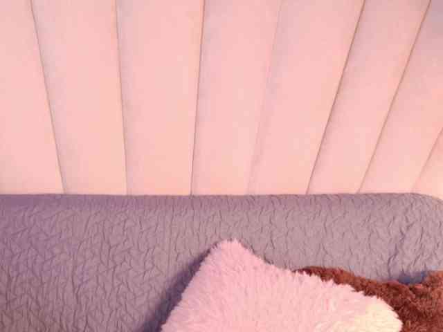 Alyssa-Ray webcam