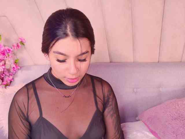 Alyssa-Ray webcam