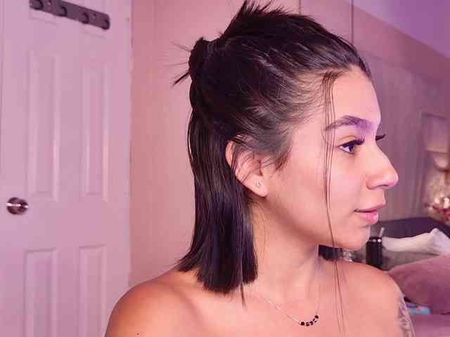 Alyssa-Ray Alyssa-Ray