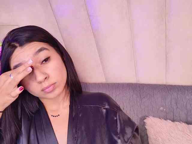 Alyssa-Ray webcam