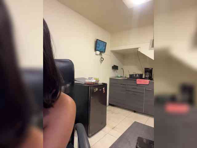 Alyssa-Ray webcam