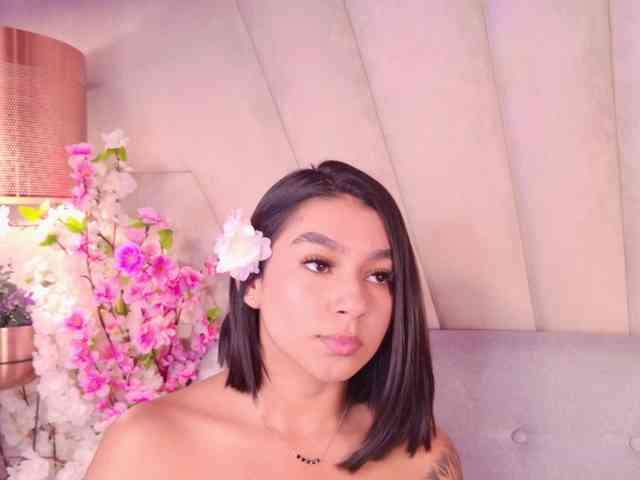 Alyssa-Ray webcam
