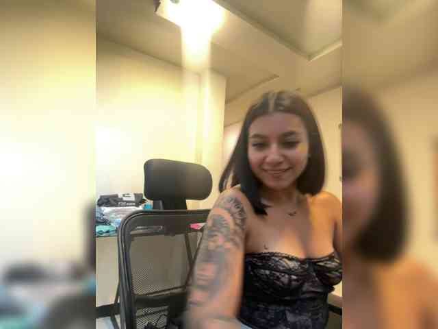 Alyssa-Ray webcam