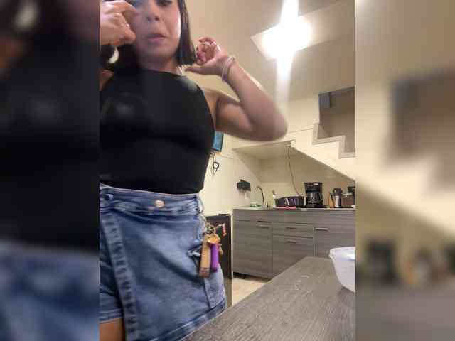Alyssa-Ray webcam